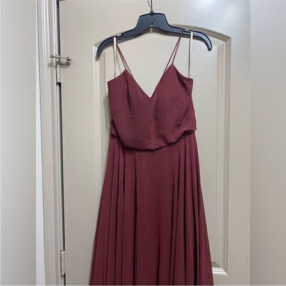 Jenny Yoo Inesse Dress in Hibiscus (red/burgundy) size 4 - Picture 6 of 10